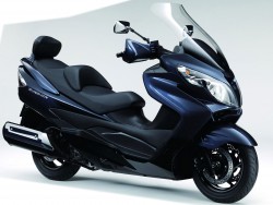 2012-Suzuki-Burgman-400-ABS-scooter-pictures-2.jpg