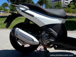 Derbi Rambla 300i 4.jpg